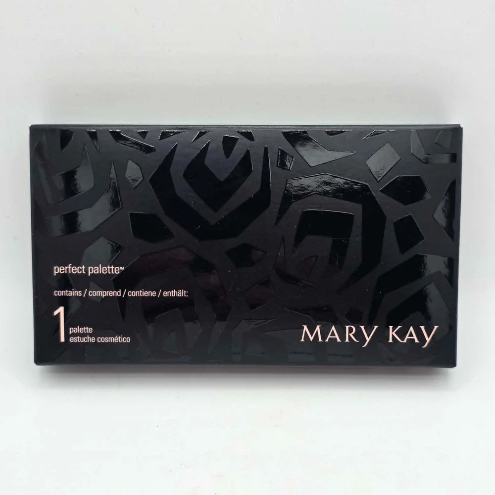 Mary Kay Perfect Palette Stylish Design Unfilled Refillable Mirrored Compact